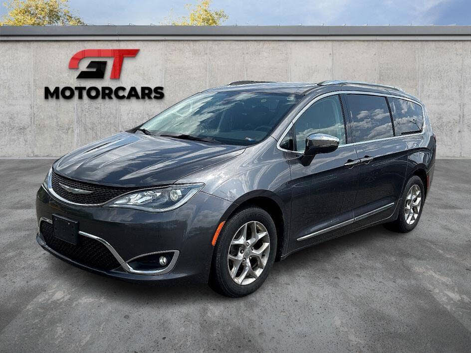 2017 Chrysler Pacifica Limited FWD