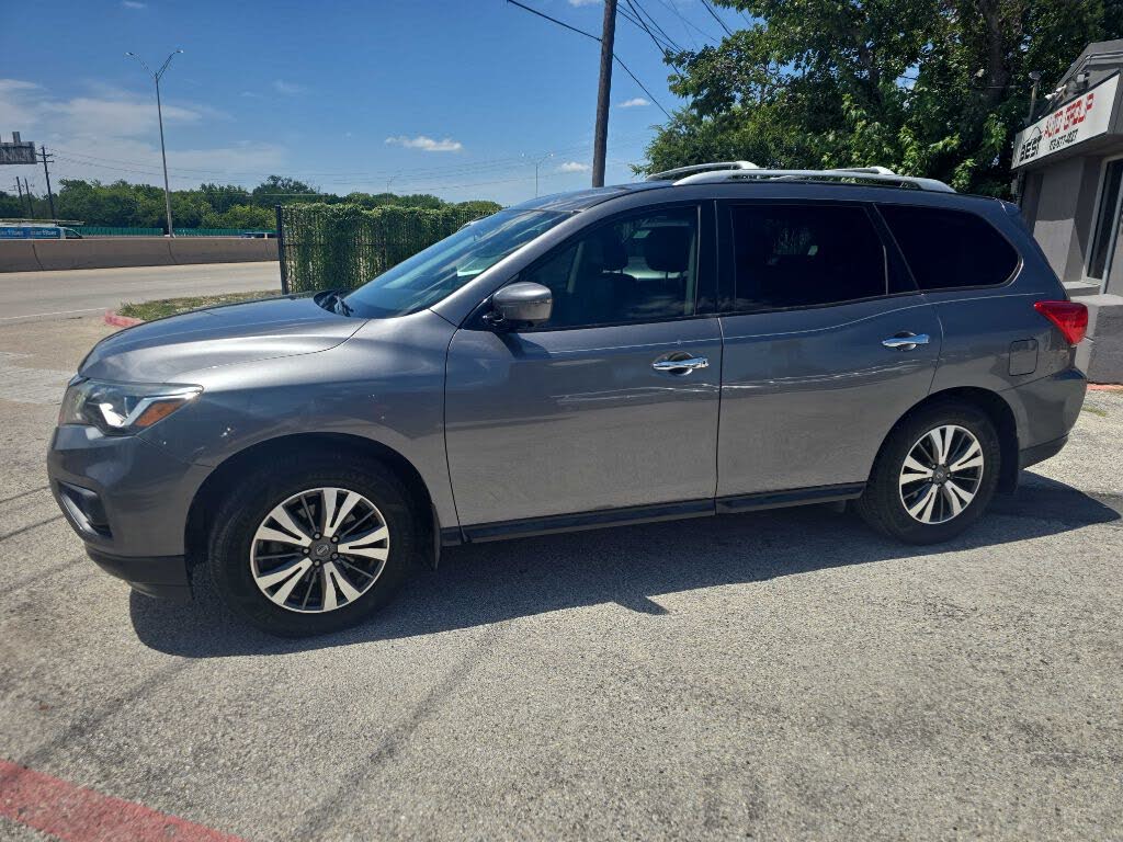 2017 Nissan Pathfinder S