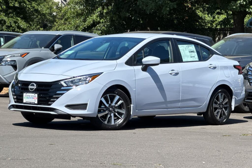 2025 Nissan Versa SV FWD
