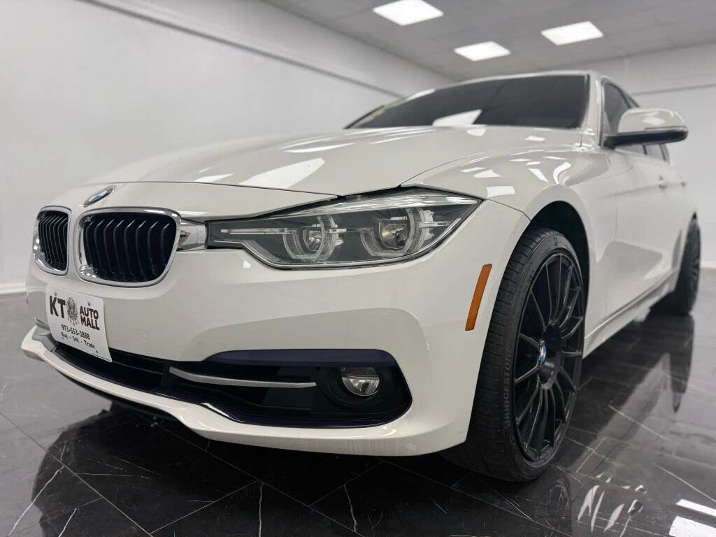 2018 BMW 3 Series 330i xDrive Sedan AWD