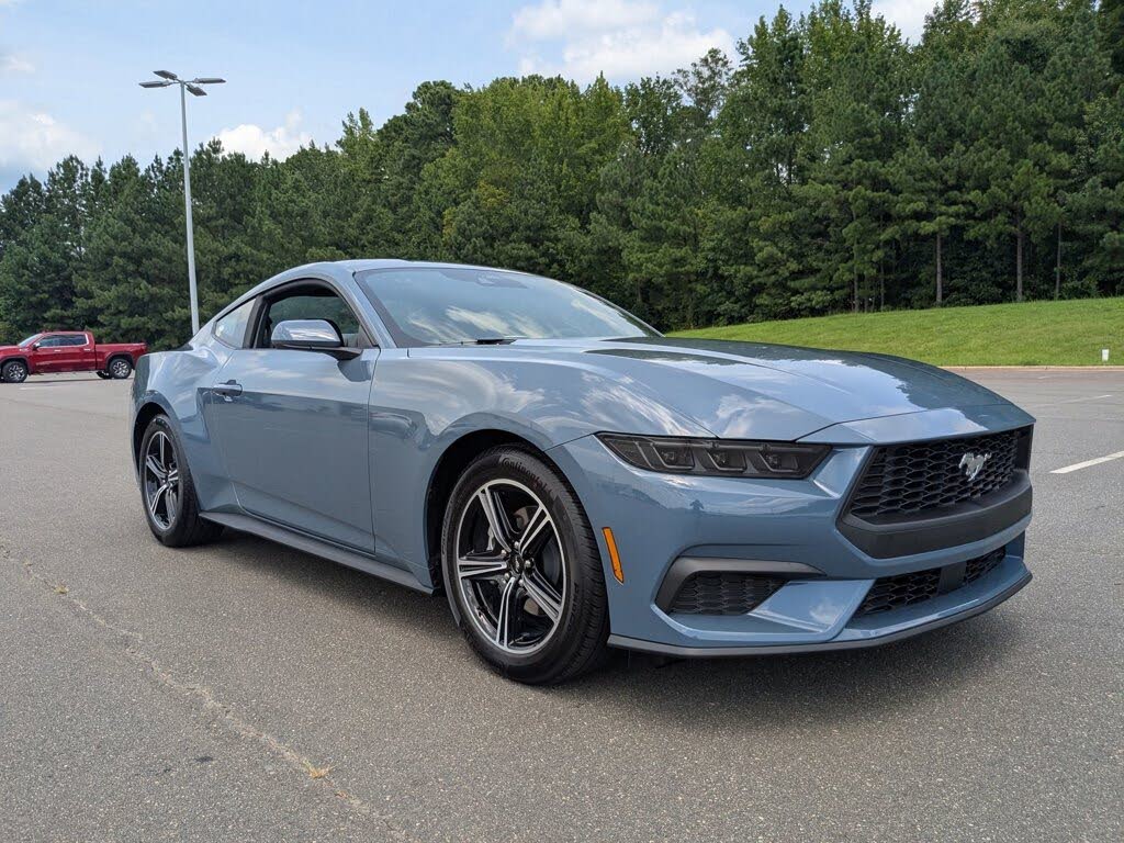 2025 Ford Mustang EcoBoost Fastback RWD