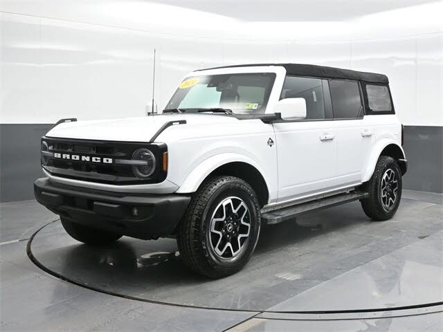 2024 Ford Bronco Outer Banks 4-Door 4WD