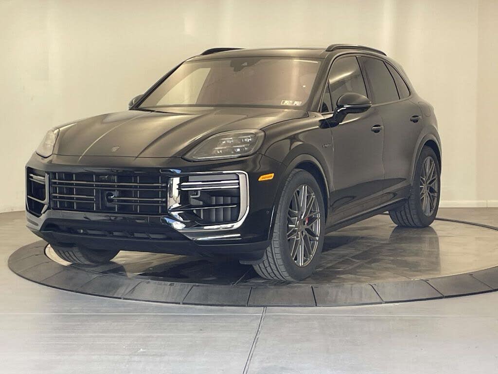 2025 Porsche Cayenne Turbo GT AWD