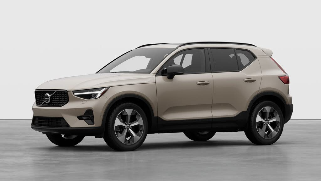 2026 Volvo XC40 B5 Plus AWD