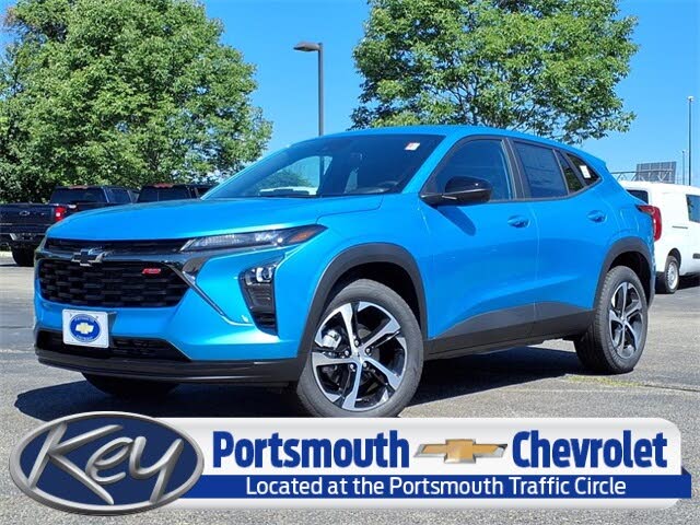 2025 Chevrolet Trax RS with 1RS FWD