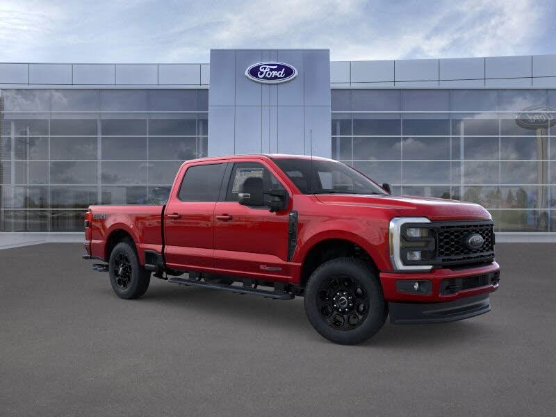 2025 Ford F-250 Super Duty XLT Crew Cab 4WD