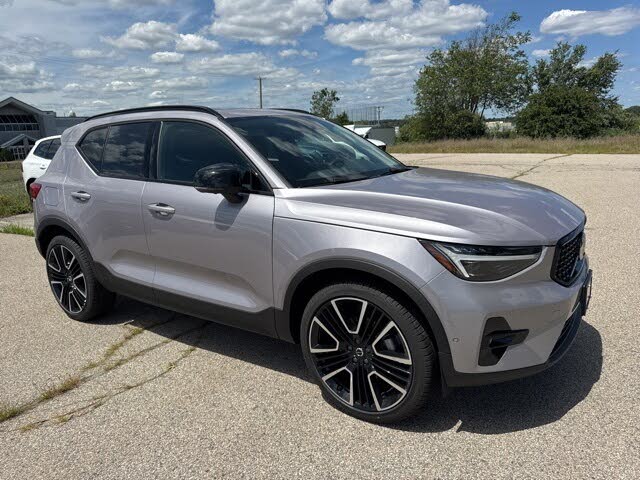 2026 Volvo XC40 B5 Ultra AWD