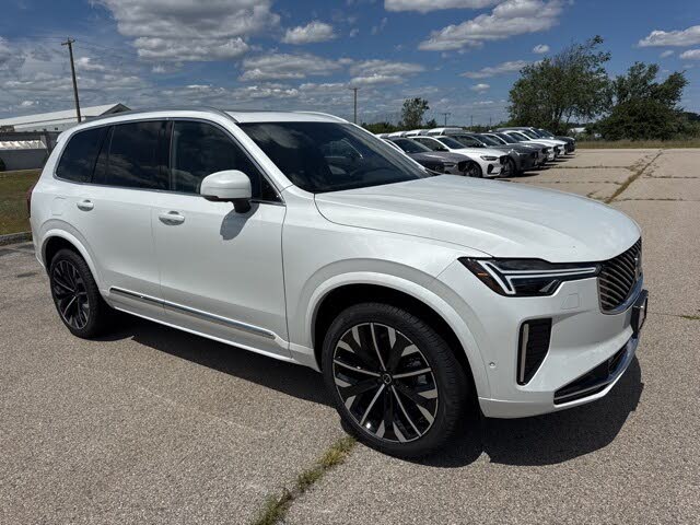 2026 Volvo XC90 B6 Plus 7-Passenger AWD