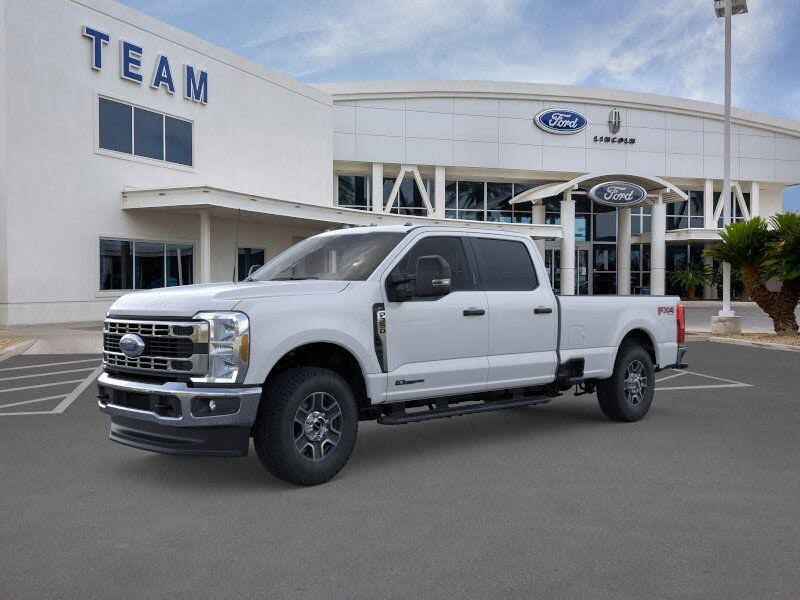 2025 Ford F-350 Super Duty XLT Crew Cab 4WD