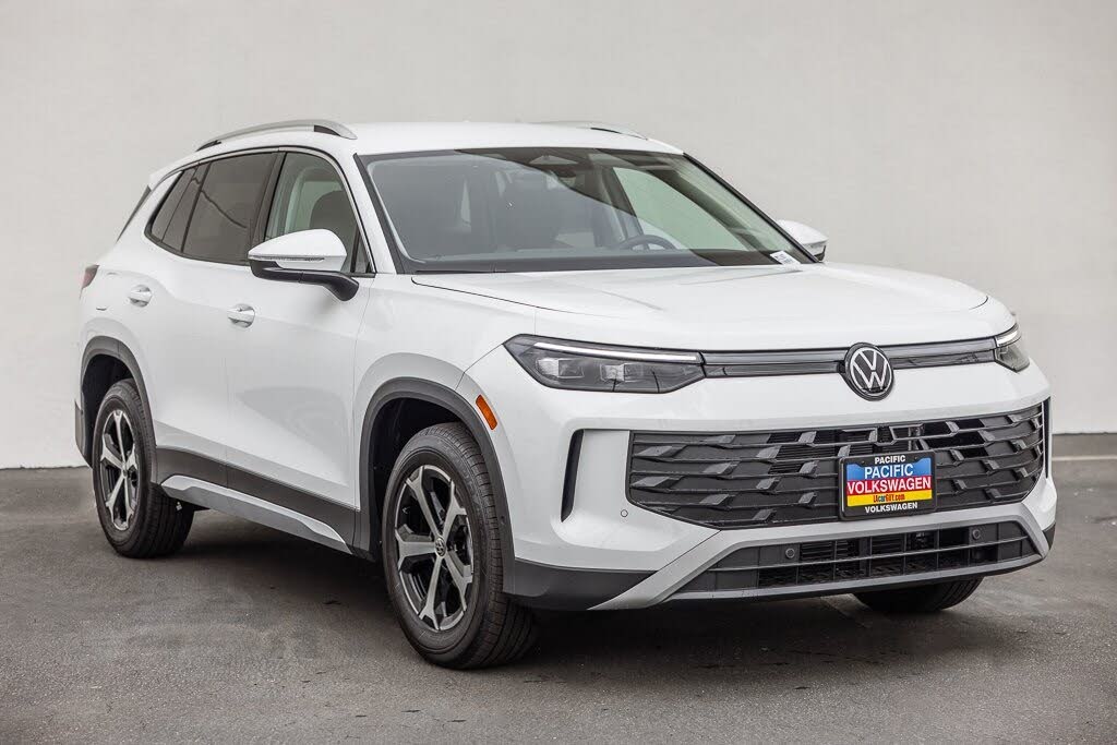 2025 Volkswagen Tiguan SE 4Motion