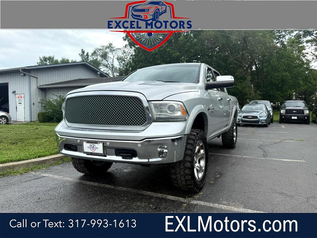 2017 RAM 1500 Laramie Crew Cab 4WD