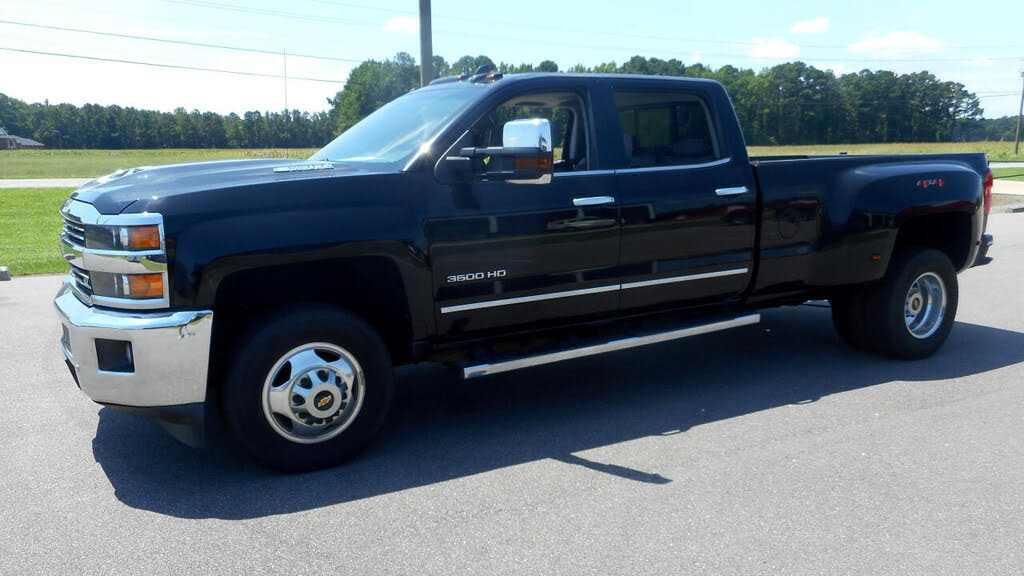 2018 Chevrolet Silverado 3500HD LTZ Crew Cab 4WD