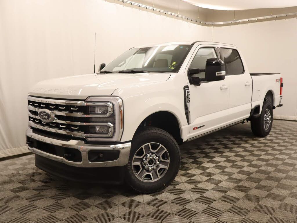 2025 Ford F-250 Super Duty Lariat Crew Cab 4WD