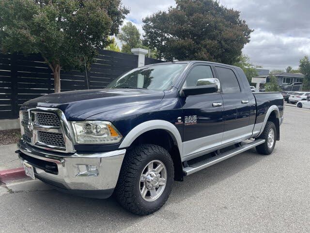 2013 RAM 2500 Laramie Mega Cab 4WD