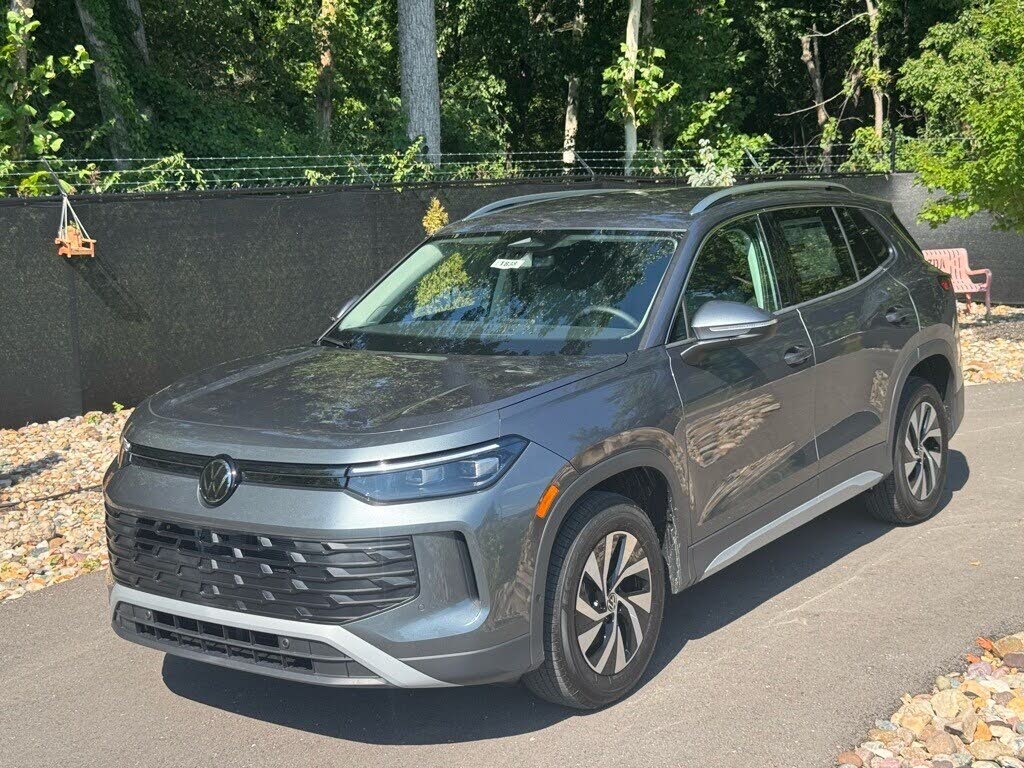 2025 Volkswagen Tiguan S FWD