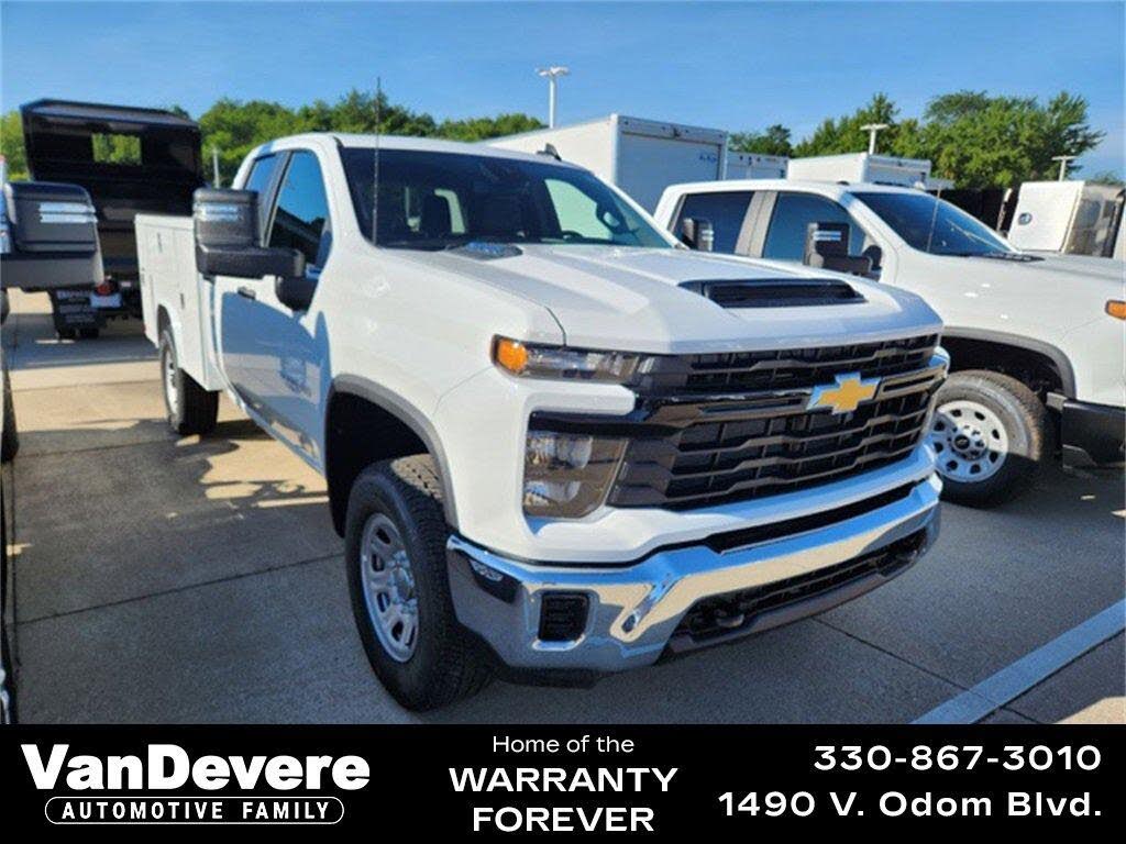 2025 Chevrolet Silverado 3500HD Work Truck Double Cab LB 4WD