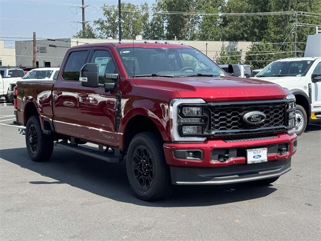 2025 Ford F-350 Super Duty Lariat Crew Cab 4WD
