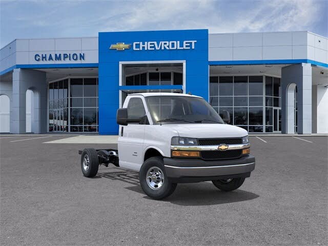 2025 Chevrolet Express Chassis 3500 Cutaway 139