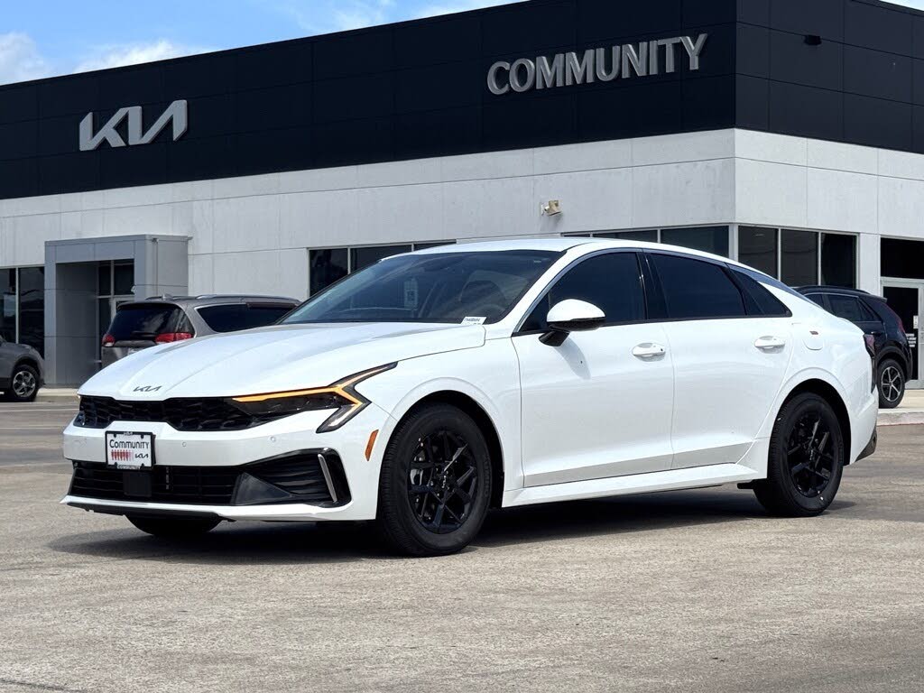 2026 Kia K5 LXS FWD