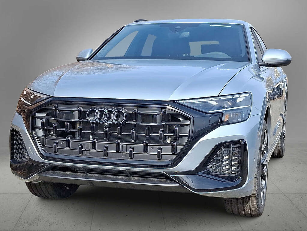 2025 Audi Q8 quattro Premium 55 TFSI