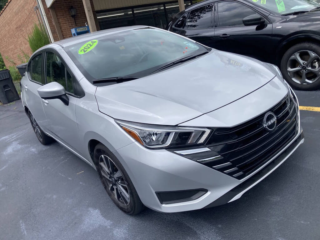 2024 Nissan Versa SV FWD