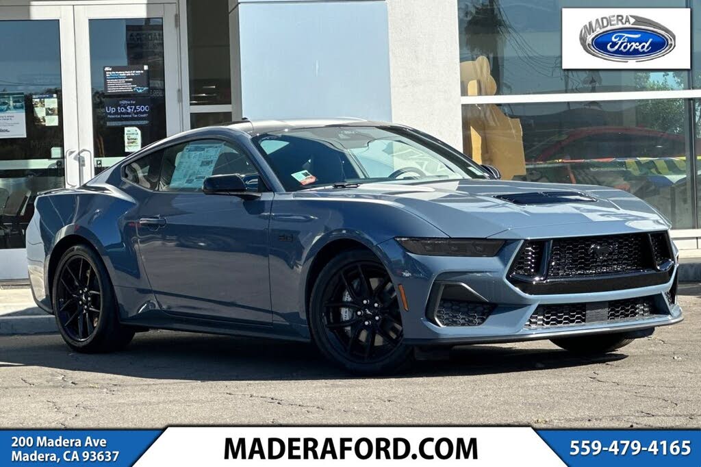 2025 Ford Mustang GT Fastback RWD