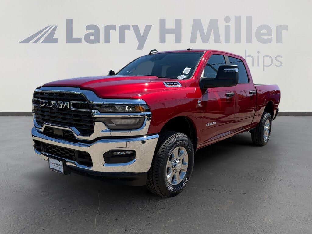 2025 RAM 2500 Big Horn Crew Cab 4WD