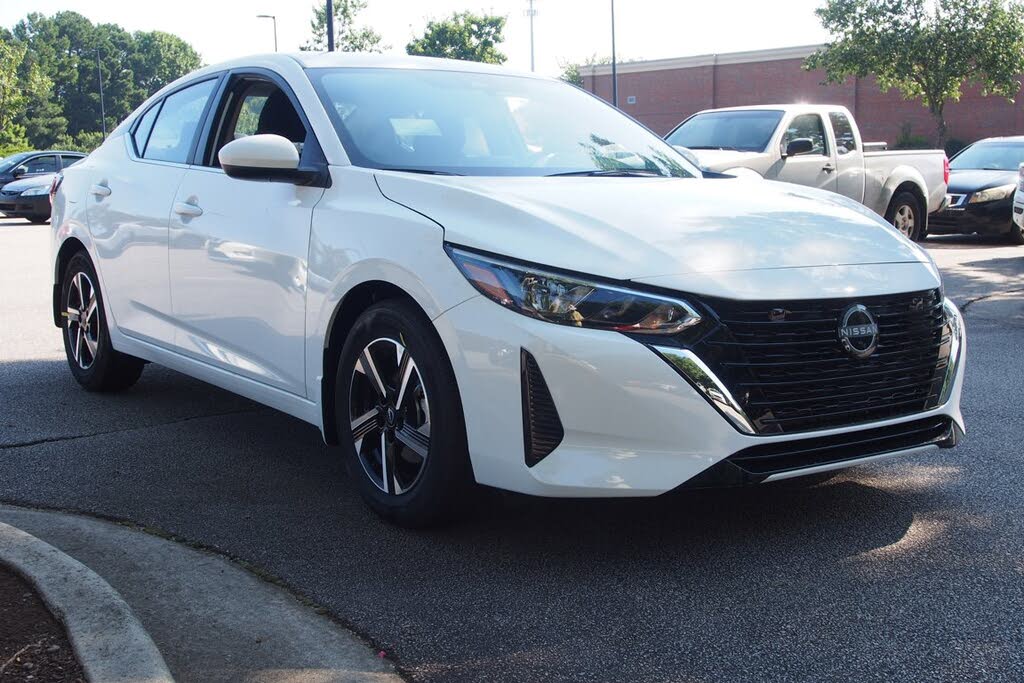 2025 Nissan Sentra SV FWD