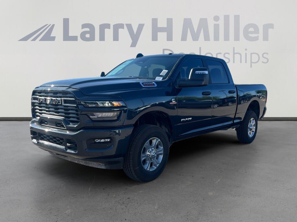 2025 RAM 2500 Big Horn Crew Cab 4WD