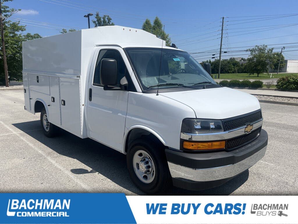 2025 Chevrolet Express Chassis 3500 Cutaway 139