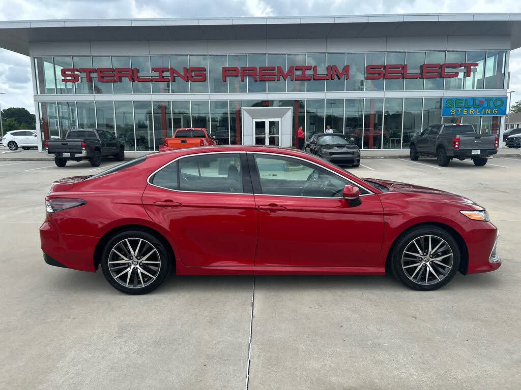 2023 Toyota Camry XLE FWD