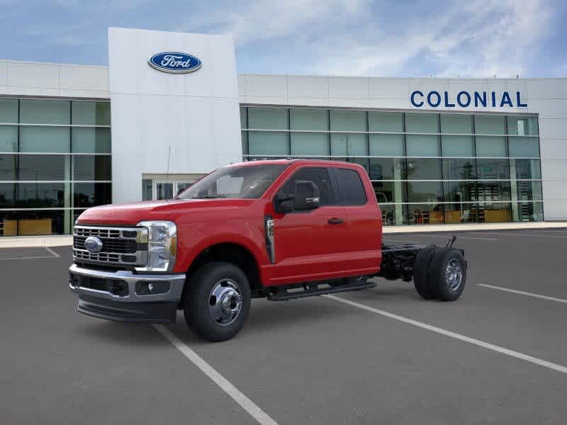2025 Ford F-350 Super Duty Chassis