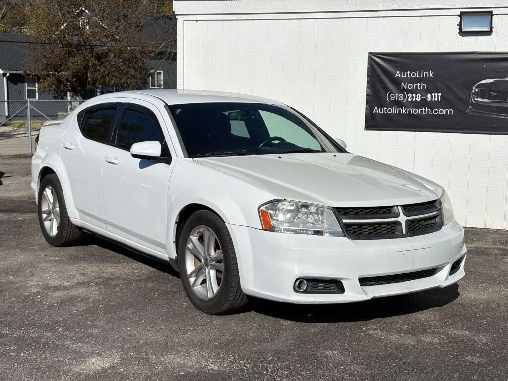 2012 Dodge Avenger SXT Plus FWD