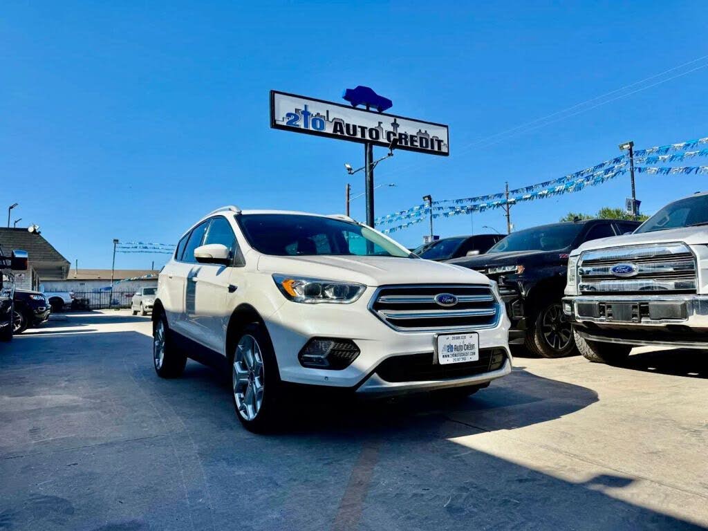 2019 Ford Escape Titanium FWD