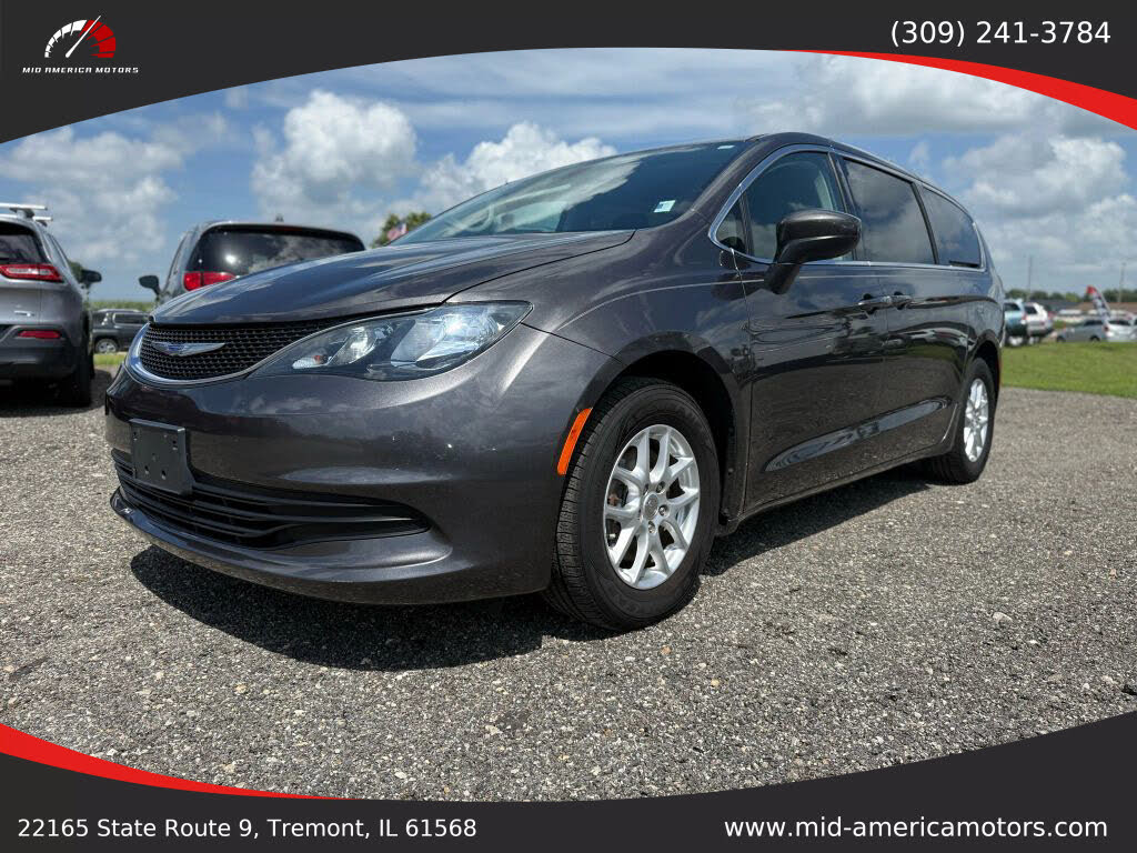 2020 Chrysler Voyager LX FWD