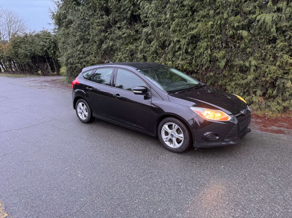 Ford Focus SE Hatchback 2013