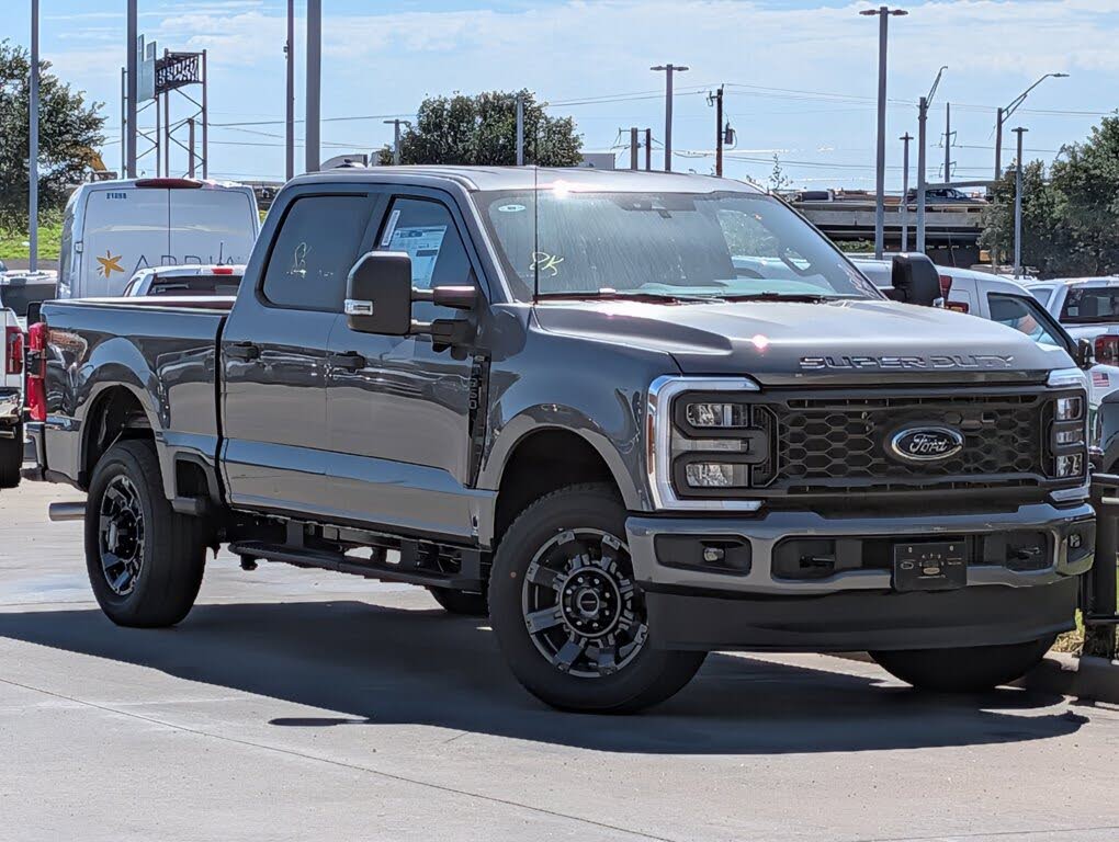 2025 Ford F-250 Super Duty XL Crew Cab 4WD