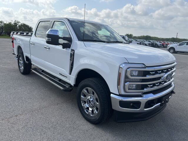 2025 Ford F-250 Super Duty Lariat Crew Cab 4WD
