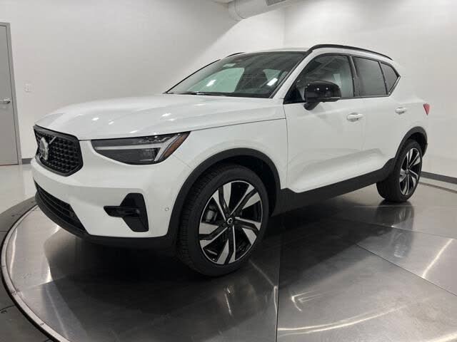 2026 Volvo XC40 B5 Ultra AWD