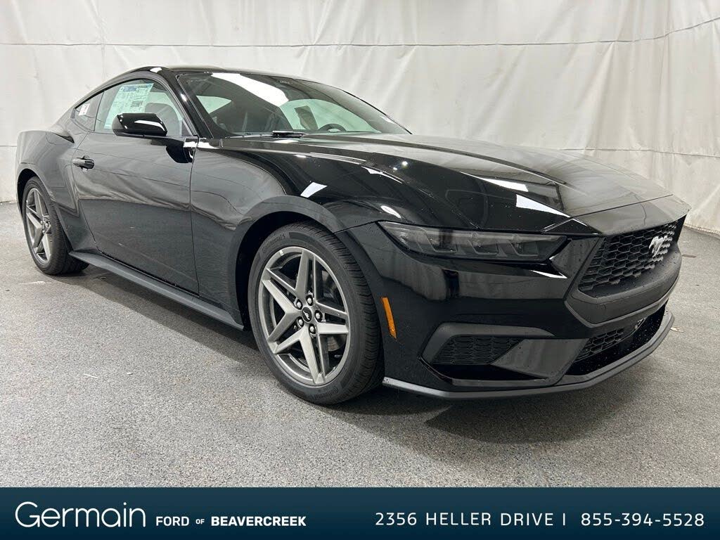 2025 Ford Mustang EcoBoost Fastback RWD