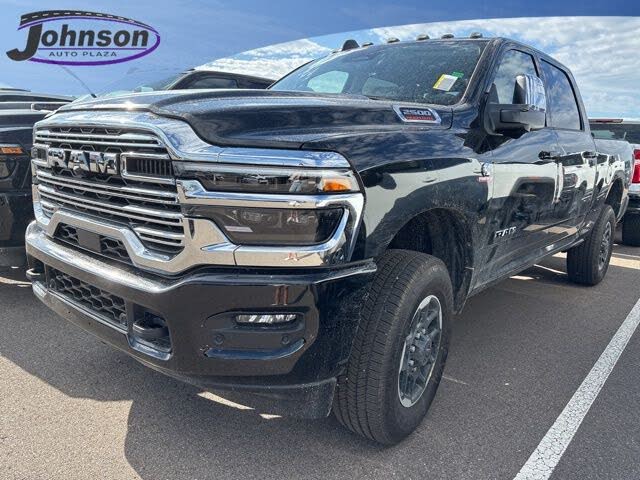 2025 RAM 2500 Laramie Crew Cab 4WD