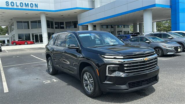 2025 Chevrolet Traverse LT FWD