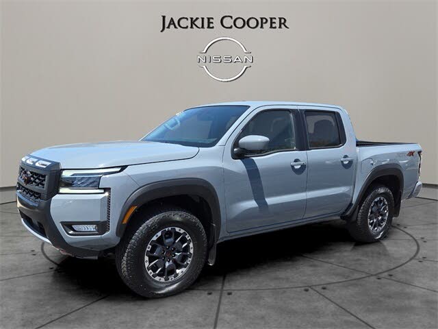 2025 Nissan Frontier PRO-4X Crew Cab 4WD