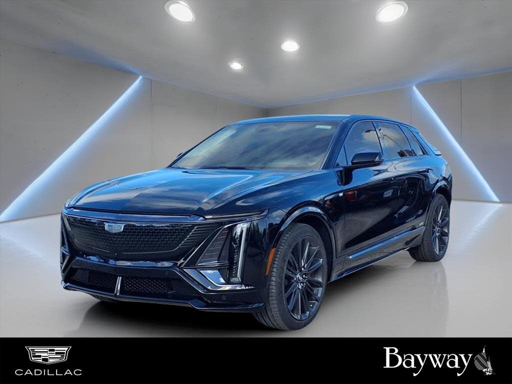 2026 Cadillac LYRIQ-V AWD