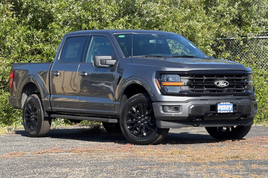 2025 Ford F-150 XLT SuperCrew 4WD