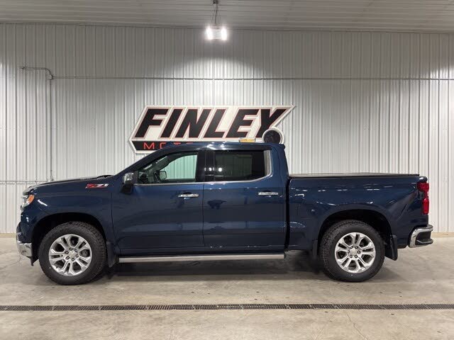 2022 Chevrolet Silverado 1500 LTZ Crew Cab 4WD