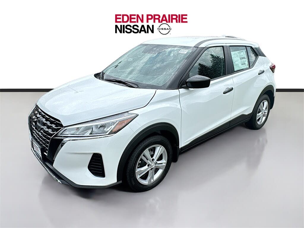 2025 Nissan Kicks Play S FWD