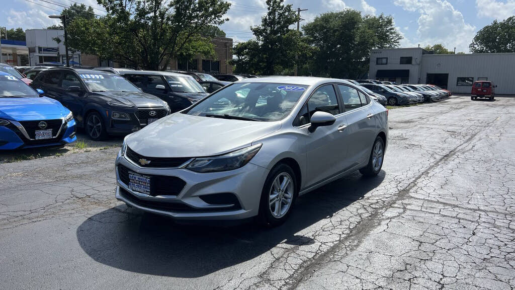 2017 Chevrolet Cruze LT Sedan FWD