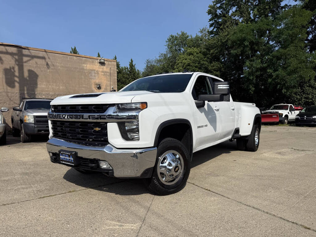 2022 Chevrolet Silverado 3500HD LT Crew Cab LB DRW 4WD