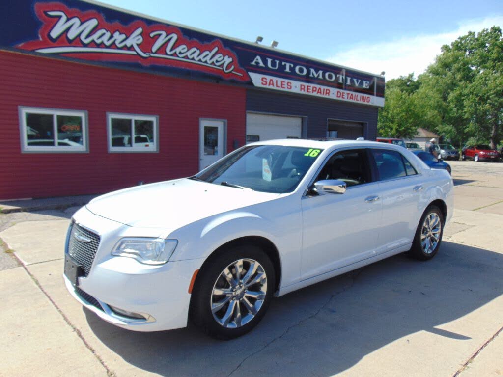 2016 Chrysler 300 S AWD